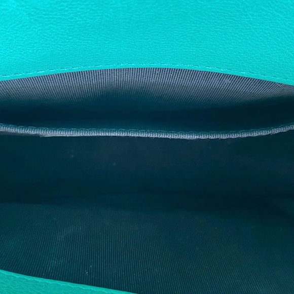 Chanel Turquoise Boy Bag - Picture 10 of 15